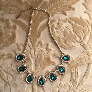 Beautiful green/gold statement necklace